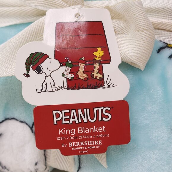Peanuts Snoopy Plush King Blanket Winter Scene By Berkshire 108" X 90" Snowman - Picture 5 of 8